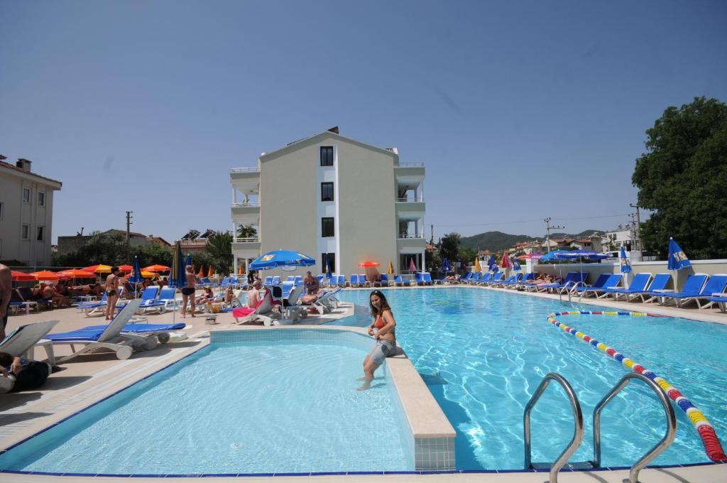 Candan Apart Otel